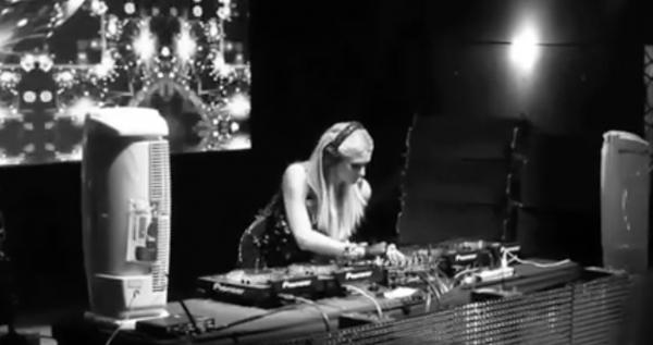 Paris Hilton a ajuns în România