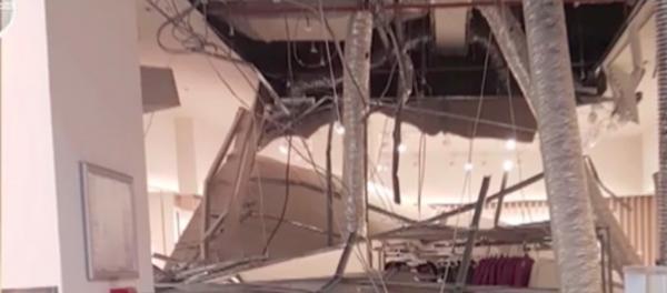 Incident grav într-un mall din Constanţa! Tavanul unui magazin de îmbrăcăminte din centrul comercial s-a prăbuşit