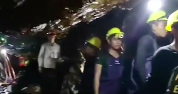 Un fost militar thailandez, care participa la operaţinile de salvare a celor 12 copii şi a antrenorului lor de fotbal, a murit