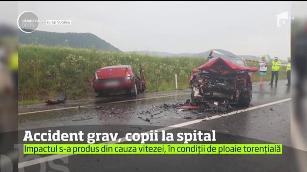 Şapte oameni, răniți după ce două maşini s-au ciocnit în zona localităţii sibiene Copşa Mică