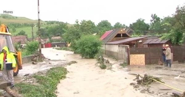 România nu scapă de coşmarul inundaţiilor