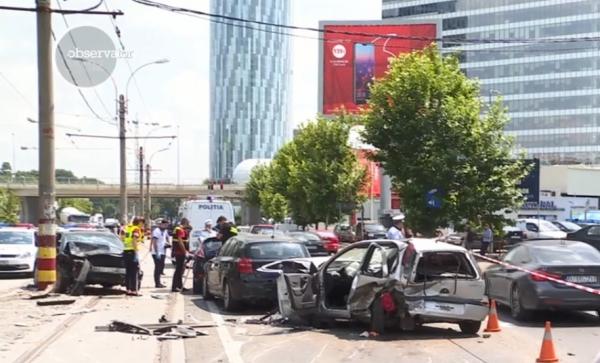 Cum a spulberat 5 maşini un şofer recidivist, fugărit de poliţie prin Bucureşti
