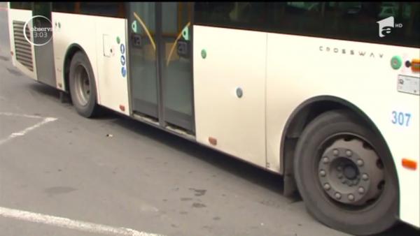 Intervenţie contracronometru în Mureş! 13 oameni au suferit arsuri după ce sistemul de răcire al unui autobuz s-a defectat