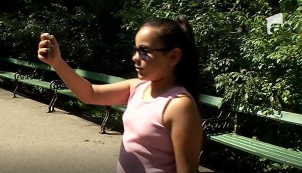 Riscurile pentru copiii şi tinerii care petrec prea mult timp pe telefon. Medicii trag un semnal de alarmă