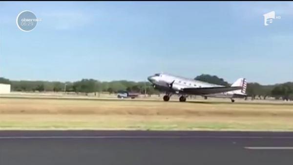 Un avion din Al Doilea Război Mondial s-a prăbușit cu 13 pasageri la bord, în Texas