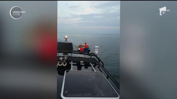 Patru pescari au avut nevoie de ajutor, după ce barca în care se aflau s-a stricat