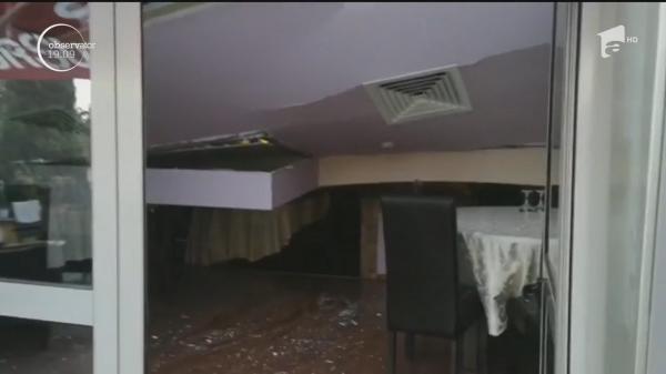 Copilul peste care s-a prăbușit tavanul, într-un mall din Vaslui, a fost salvat de tată, care l-a protejat cu propriul trup