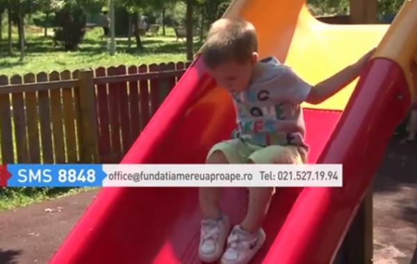 Vlad riscă în fiecare secundă fracturi şi are nevoie de operaţii cu implanturi de tije speciale