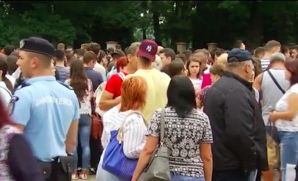 Carieră în poliție pentru mii de adolescenți! Tinerii sunt atraşi de stabilitatea din sistem şi de salariile care cresc treptat