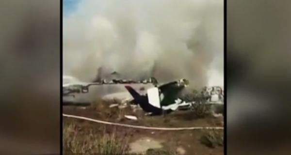 Momentul prăbuşirii avionului din Mexic, surprins cu telefonul mobil de un pasager