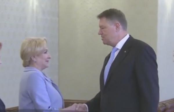 Premierul Dăncilă l-ar fi sunat pe Iohannis să-și anunțe concediul