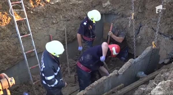 Tragedie în Sibiu. Un tânăr a murit, prins sub un mal de pământ, în timp ce lucra la un ştrand în construcţie