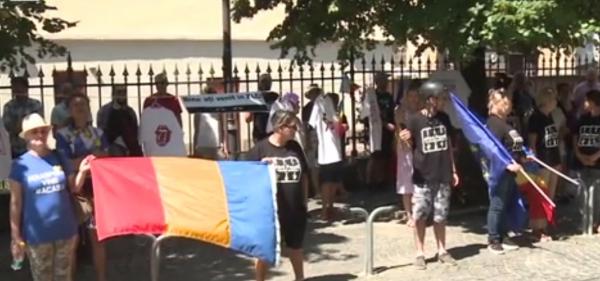 Toate drumurile duc spre Capitală! Marele miting al diasporei a aprins deja spiritele între jandarmi şi protestatari