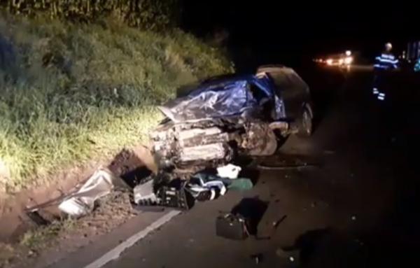 Grav accident pe şoseaua care leagă Piatra Neamţ de Roman. Un tânăr a murit pe loc, alţi doi în stare gravă, din cauza unui vitezoman