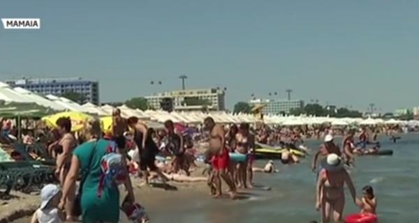 Agitaţie mare pe litoral! Mii de turişti se duc să petreacă Sfânta Maria şi Ziua Marinei în staţiuni