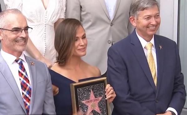 Actriţa Jennifer Garner a primit o stea pe celebrul Hollywood Walk of Fame