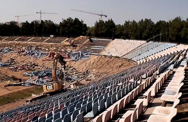 Buldozerele au intrat în "Templul fotbalului românesc". Stadionul Ghencea va fi demolat în 60 de zile