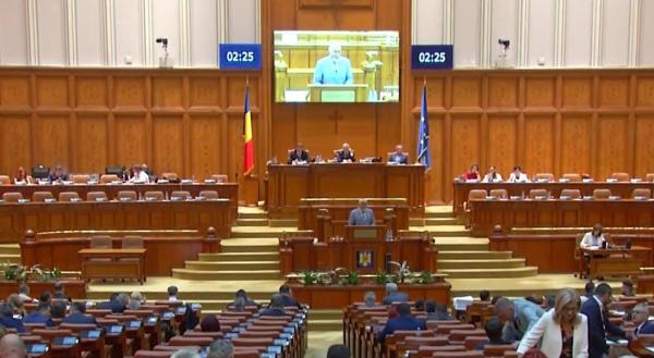 Război între Preşedinte şi Guvern. Executivul a adoptat rectificarea bugetară prin ordonanţă de urgenţă, în lipsa unui aviz de la CSAT