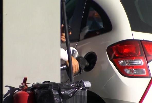 Vin scumpirile! Litrul de motorină, la pompă, a trecut de 6 lei