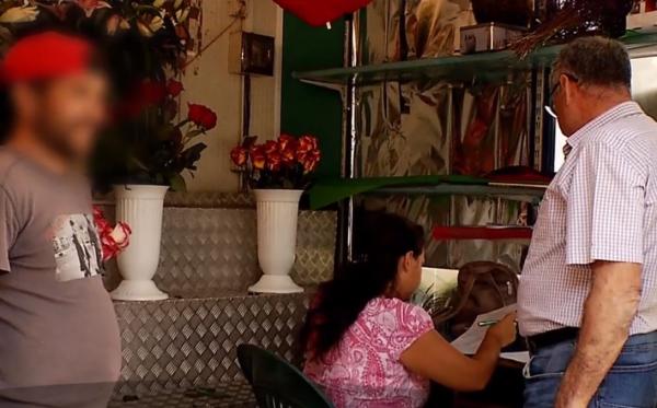 Prima zi de școală s-a lăsat cu amenzi pentru florarii din București