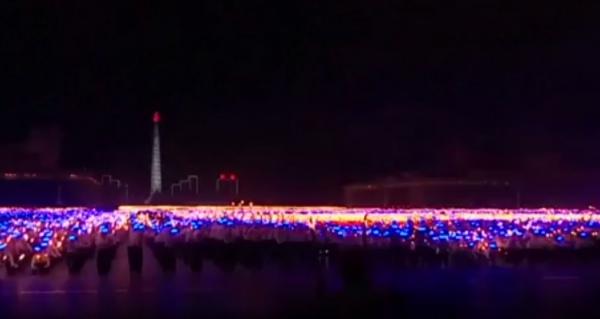 Petrecere comunistă în Phenian, la 70 de ani de la fondarea statului