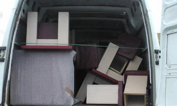 Doi români care transportau 11 imigranţi ilegali au fost arestaţi în Ungaria