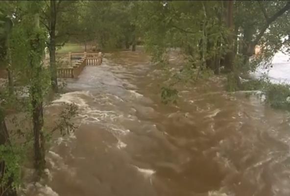 Florence face ravagii în mai multe state americane. Bilanţul furtunii tropicale a ajuns la 32 de morţi