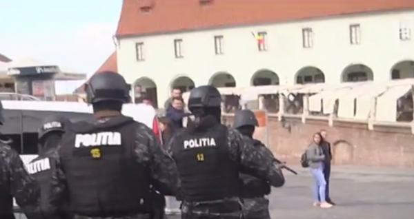 Exercițiu de amenințare teroristă, în Piața Mică din Sibiu