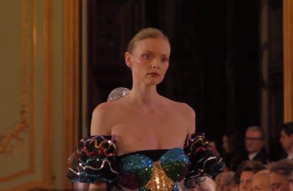 Designerii români au cucerit podiumurile de la Paris