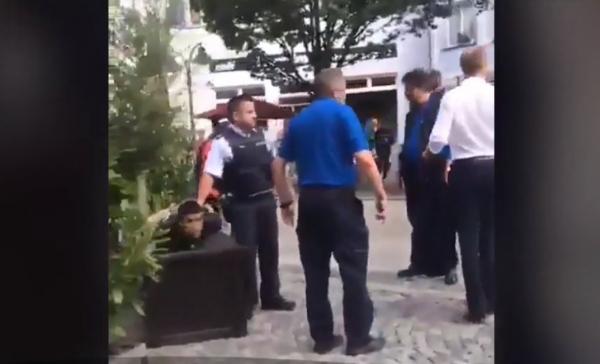 Atac violent în sudul Germaniei. Trei oameni au fost înjunghiaţi de un imigrant afgan