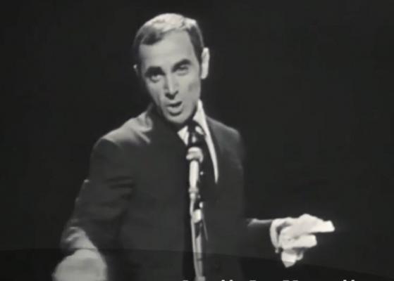 Cântăreţul Charles Aznavour a murit la 94 de ani. Legenda muzicii franceze își dorea să urce pe scenă și la 100 de ani