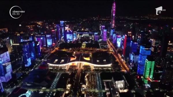 China şi-a sărbătorit cu mare fast ziua naţională. În marile oraşe ale ţării au avut loc fascinante spectacole de lumină