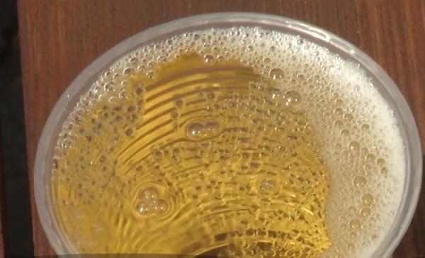 Un scoţian stabilit în România a produs primul cidru românesc