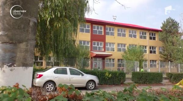 Alertă la o şcoală din Bocşa, judeţul Caraş Severin, după ce câțiva copii au venit cu o grenadă la școală