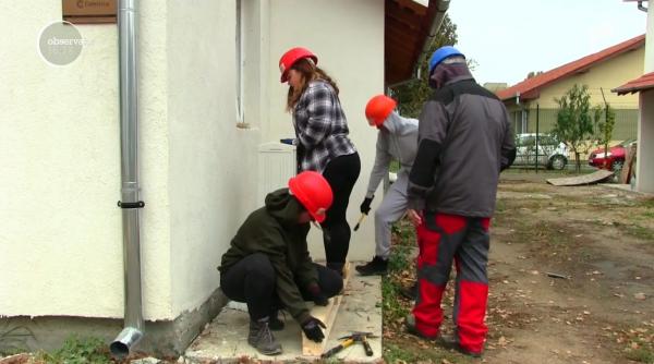 18 elevi din 10 ţări au ales să facă voluntariat în România