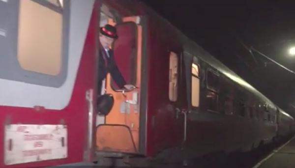 Panică într-un tren după ce s-a anunţat o alertă cu bombă, în Suceava. Aproape 200 de călători au fost evacuaţi.