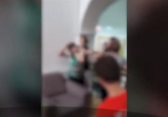 Scandal la o şcoală din Capitală după ce o învăţătoare ar fi lovit un elev de clasa I și a umilit două fetițe