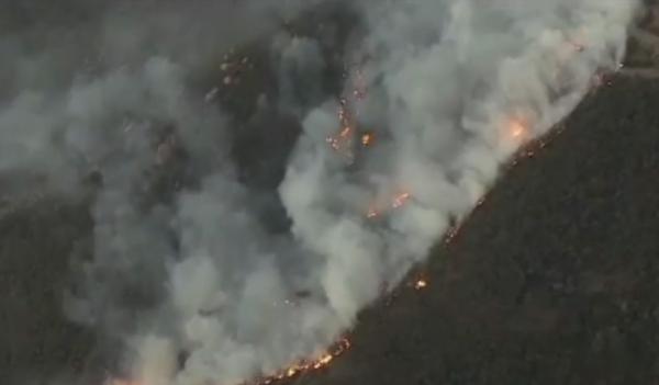 Peste 1300 de dispăruți în incendiile uriașe din California