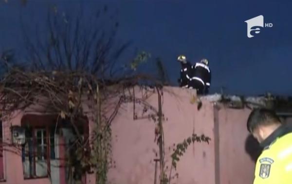 O fetiță de 2 ani și o femeie au murit în incendiul care le-a distrus casa, în Cernica