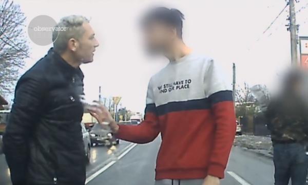 Bătaie în trafic, imagini surprinse de un şofer agresat după mai multe depăşiri periculoase