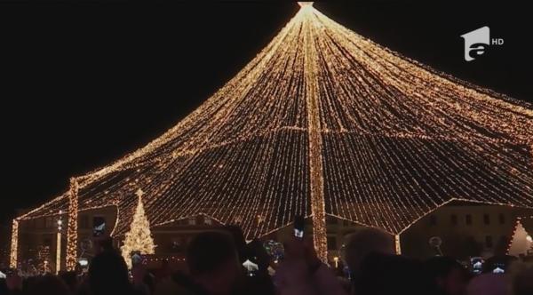 Atmosferă de sărbătoare la Târgul de Crăciun din Cluj