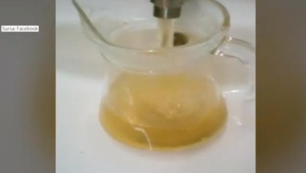 Apă murdară sau sărată. De cinci ani, de asta au parte, când dau drumul la robinet, locuitorii oraşului Dolhasca din judeţul Suceava