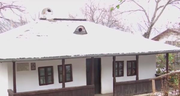 Au trecut 100 de ani de când Bojdeuca lui Ion Creangă a devenit prima casă memorială din România