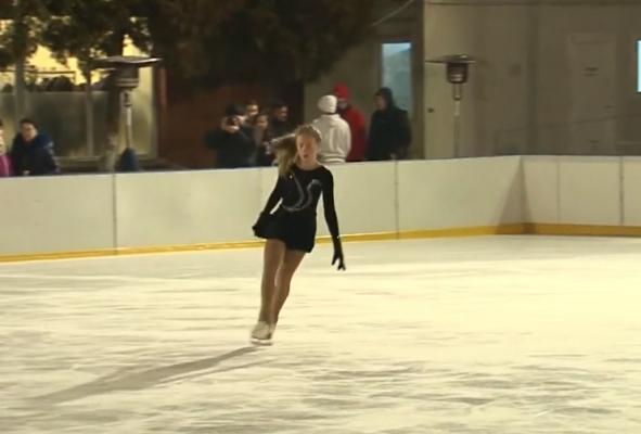 Patinoarul din Târgu Mureș, inaugurat de o trupă de profesionişti