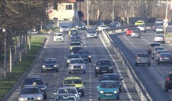Românii cumpără din ce în ce mai multe mașini noi. Vânzările au crescut simțitor în 2018