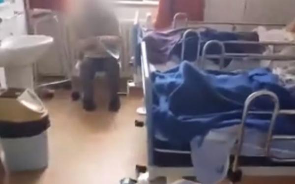 O pacientă s-a trezit cu un om al străzii în pat, la Spitalul Universitar Bucureşti