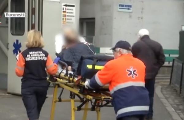 Medicii de la Urgenţe, cazuri pe bandă rulantă de Crăciun. Mii de apeluri la 112