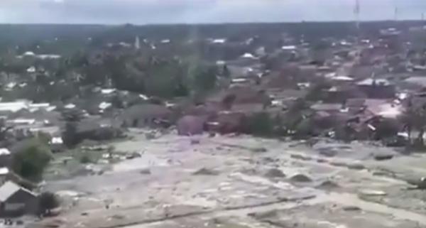 Indonezia, ameninţată de un nou pericol după tsunamiul care a ucis sute de oameni