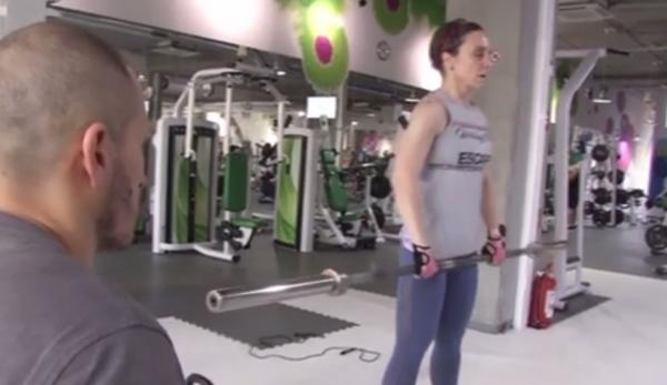 Sălile de sport sunt pline semn că mulţi s-au gândit să dea jos din ce au pus după mesele îmbelşugate de Crăciun