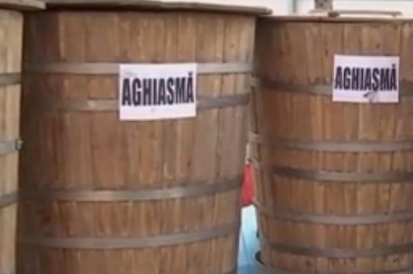 Pregătirile sunt în toi, în biserici şi catedrale, pentru ziua de Bobotează